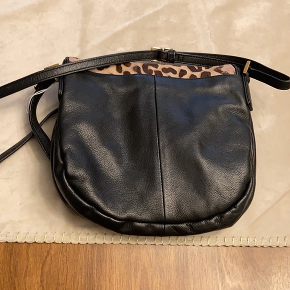 Animal print and black crossbody purse - Picture 4 of 6